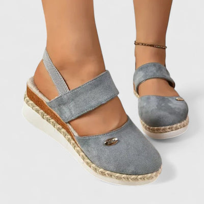 Cassaria - Sandales Élégantes Et Confortables