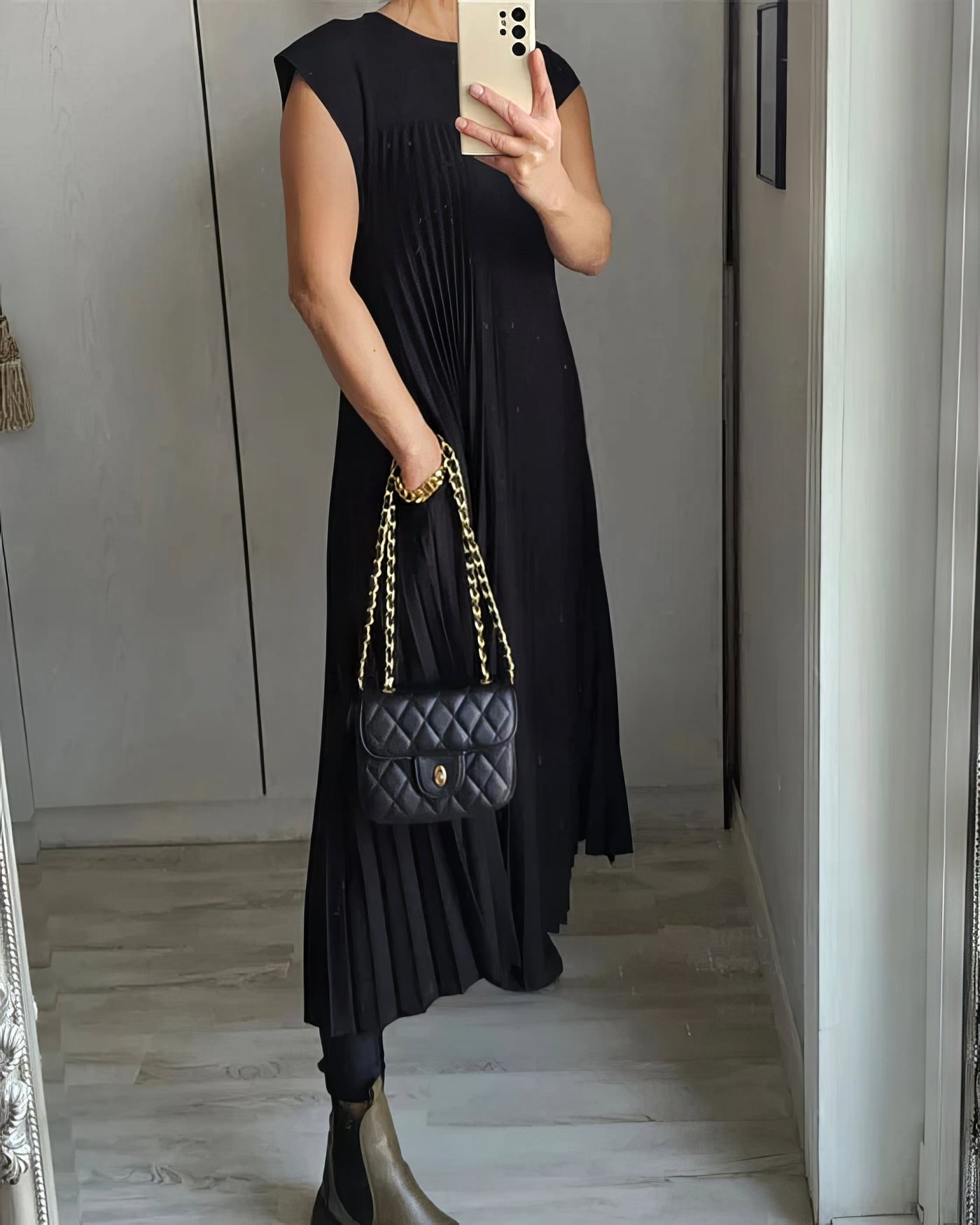 Ona - Robe Plissée Élégante